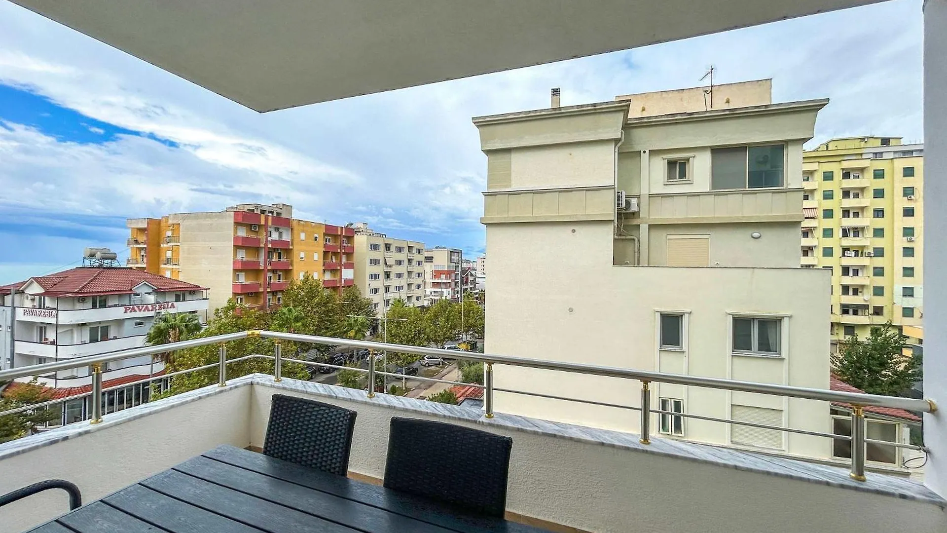 Korabi Luk 695 Lägenhet Durrës